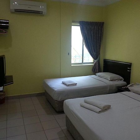 Hotel Tourist City Centre By Hotspot Essential Kota Kinabalu Esterno foto