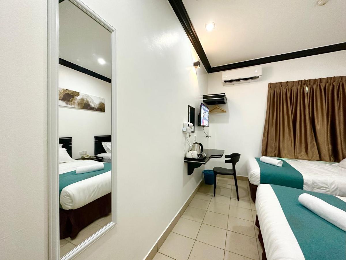 Hotel Tourist City Centre By Hotspot Essential Kota Kinabalu Esterno foto