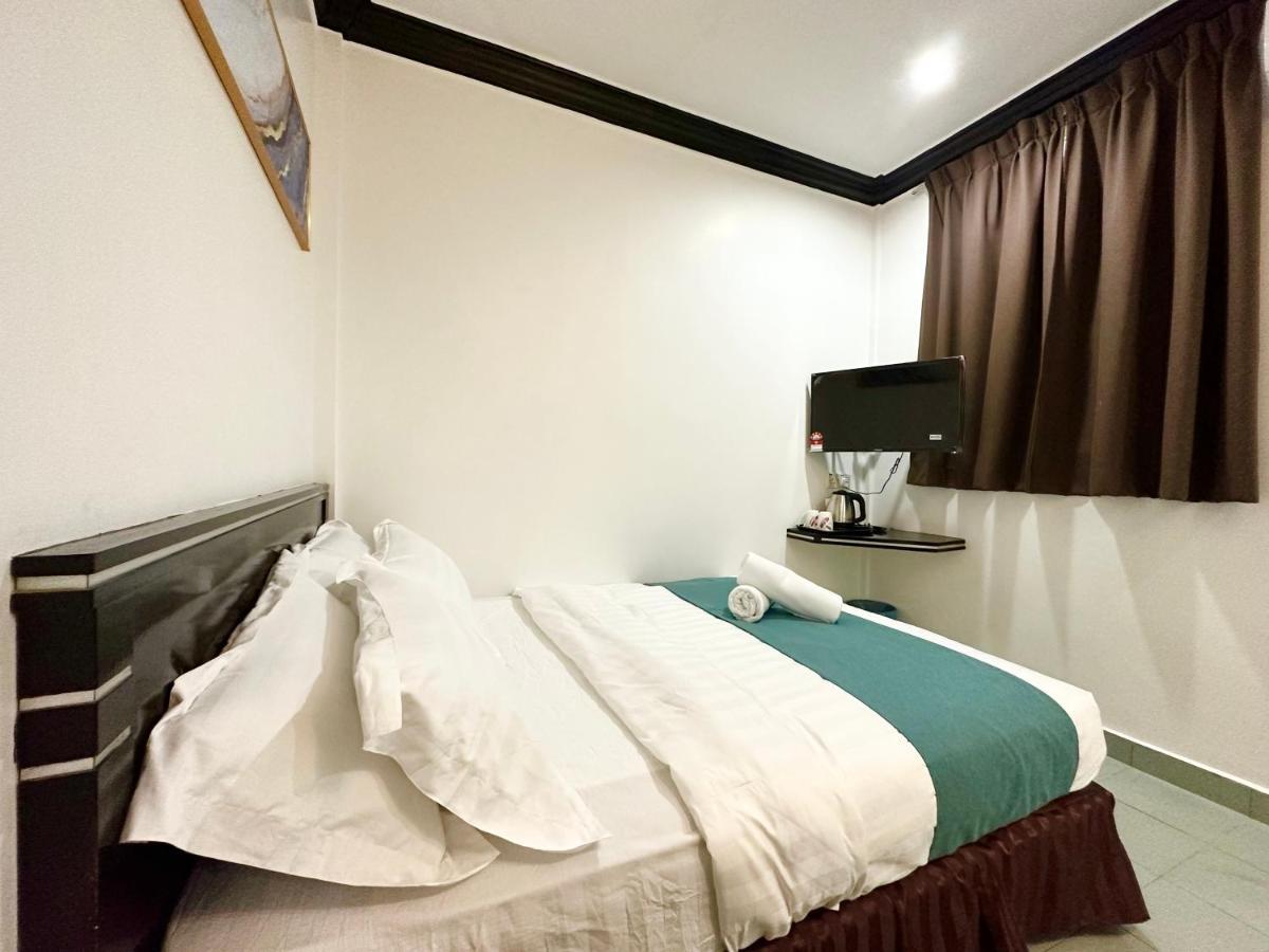 Hotel Tourist City Centre By Hotspot Essential Kota Kinabalu Esterno foto