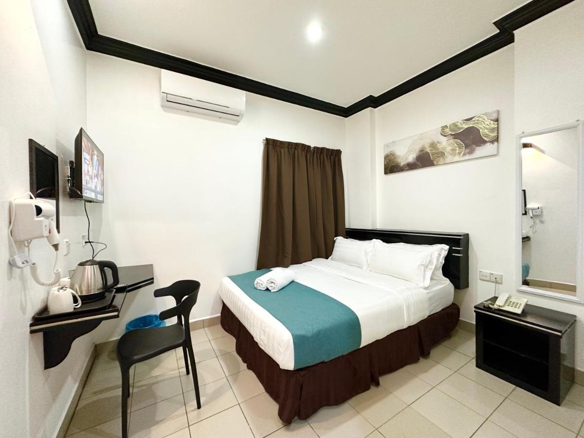 Hotel Tourist City Centre By Hotspot Essential Kota Kinabalu Esterno foto