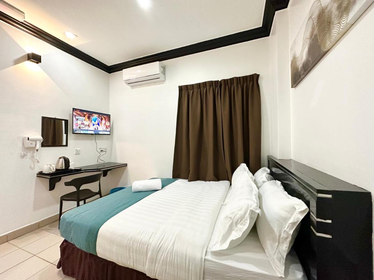 Hotel Tourist City Centre By Hotspot Essential Kota Kinabalu Esterno foto