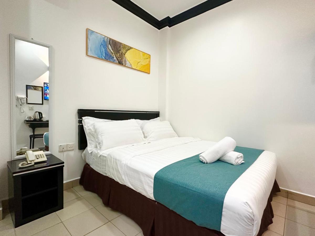 Hotel Tourist City Centre By Hotspot Essential Kota Kinabalu Esterno foto