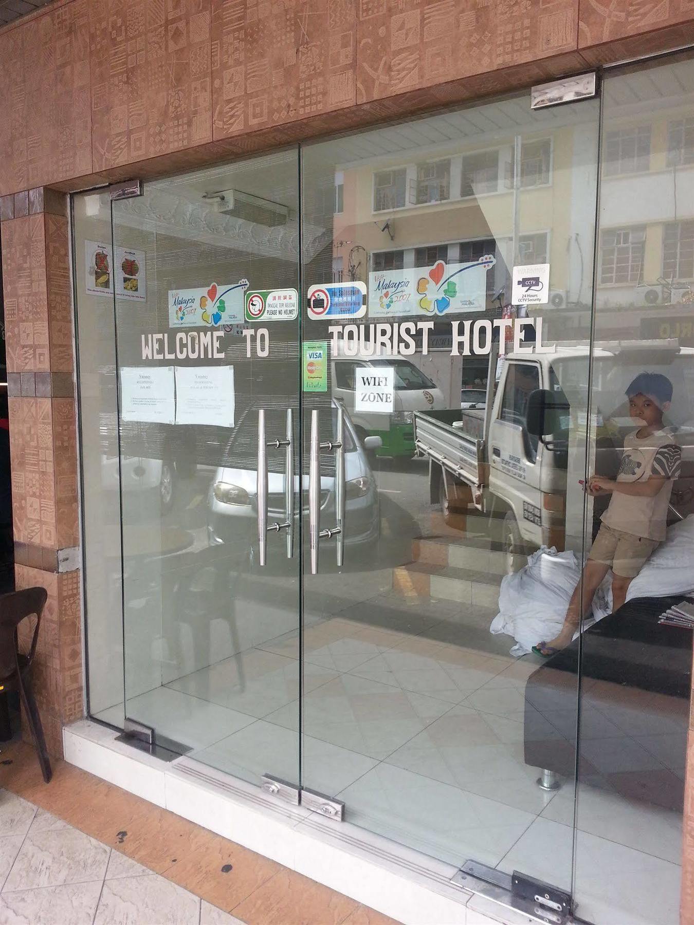 Hotel Tourist City Centre By Hotspot Essential Kota Kinabalu Esterno foto