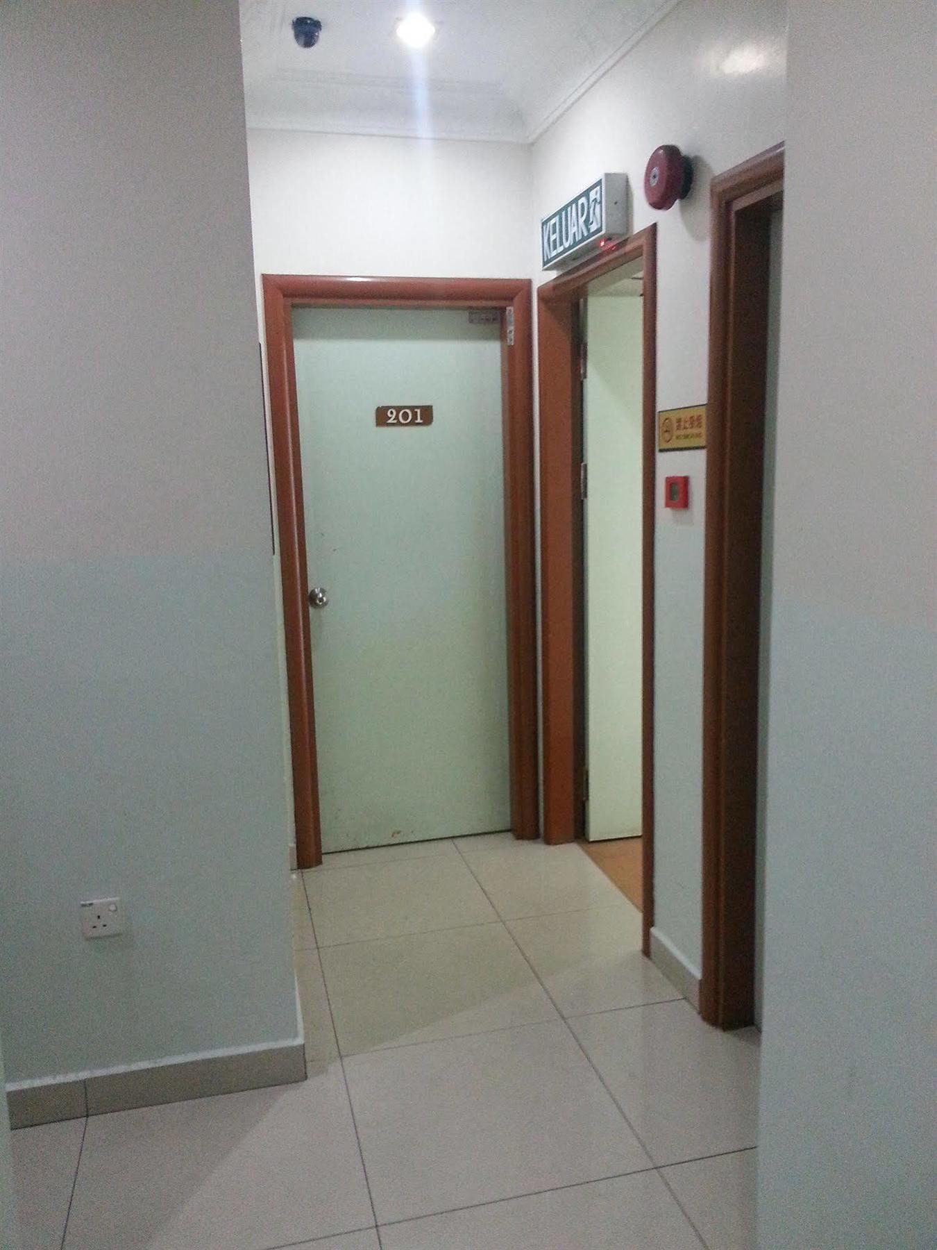 Hotel Tourist City Centre By Hotspot Essential Kota Kinabalu Esterno foto